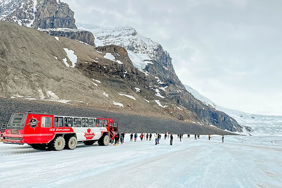 athabasca glacier ice explorer